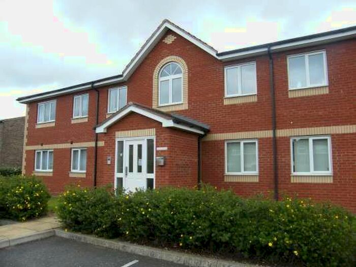 2 Bedroom Flat To Rent In Peterhouse Close, West Town, Peterborough, PE3