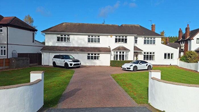 4 Bedroom Detached House For Sale In Hinckley Road, Nuneaton, CV11