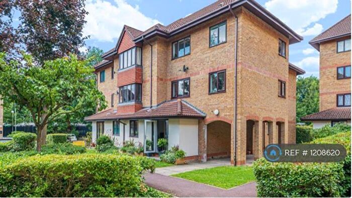 Studio To Rent In Anerley Hill, London, SE20