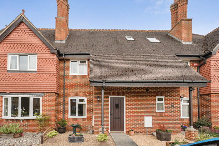 3 Bedroom Terraced House For Sale In Tudor Close, Bramley, RG26
