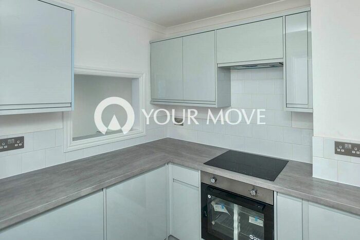 2 Bedroom Flat To Rent In Mariners Court, Lower Street, Plymouth, Devon, PL4