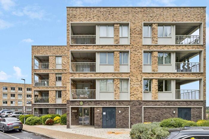 1 Bedroom Flat For Sale In Cornforth Lane, Mill Hill, NW7