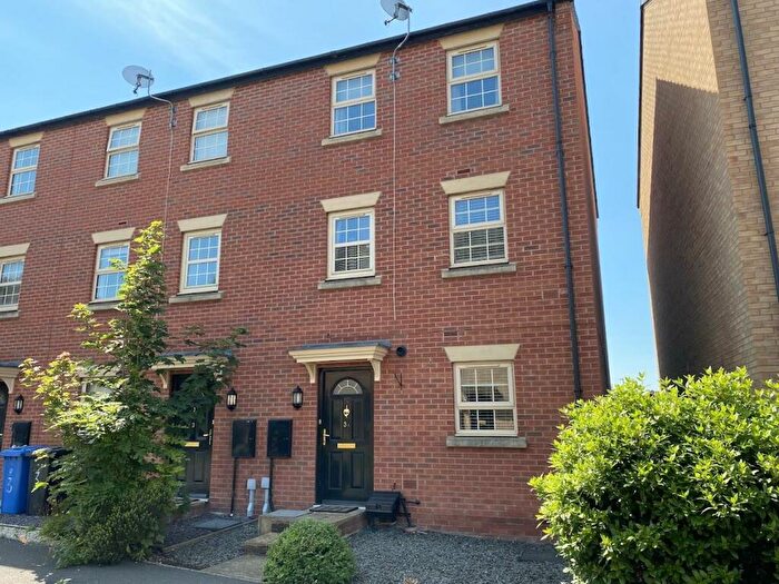 2 Bedroom Town House To Rent In Towpath Way, Spondon, Derby, DE21