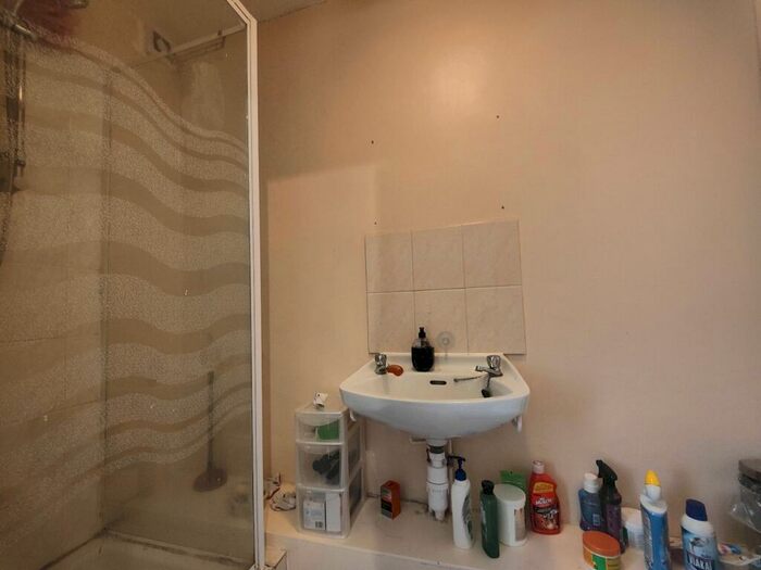 2 Bedroom Flat To Rent In French Gate, Doncaster, Uk, DN1