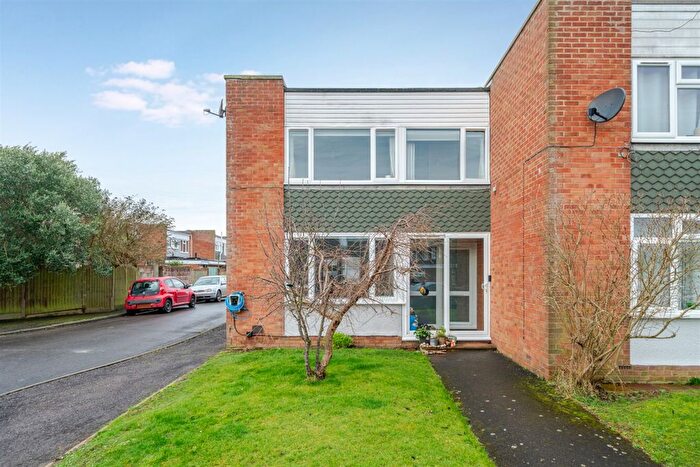 3 Bedroom End Of Terrace House To Rent In The Paddock, South Bersted, Bognor Regis, West Sussex, PO22