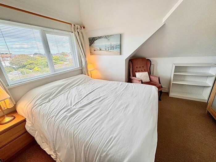 1 Bedroom Flat For Sale In Southbourne Overcliff Drive, Southbourne, Bournemouth, BH6