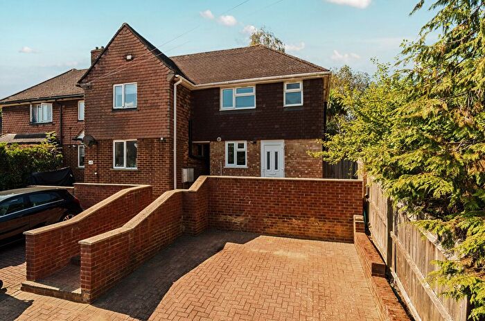2 Bedroom End Terrace House For Sale In Guildford, Surrey, GU2