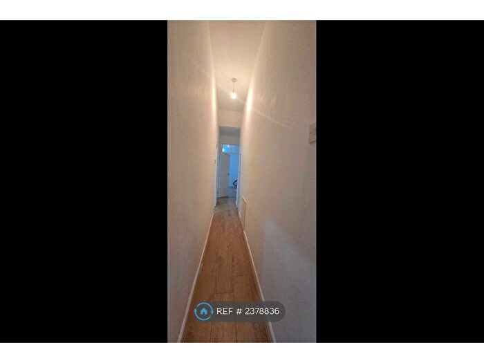 2 Bedroom Flat To Rent In Burley Road, London, E16