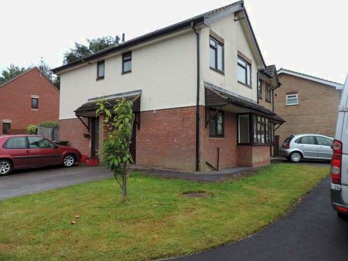2 Bedroom Semi-Detached House To Rent In Beech Way, Ashby., LE65