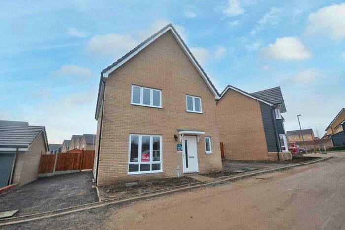 4 Bedroom Detached House To Rent In Forrester Gardens, Tattenhoe Park, Milton Keynes, Buckinghamshire, MK4