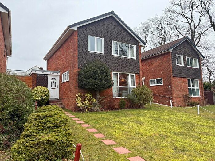 3 Bedroom Detached House For Sale In Kings Field Gardens, Bursledon, SO31