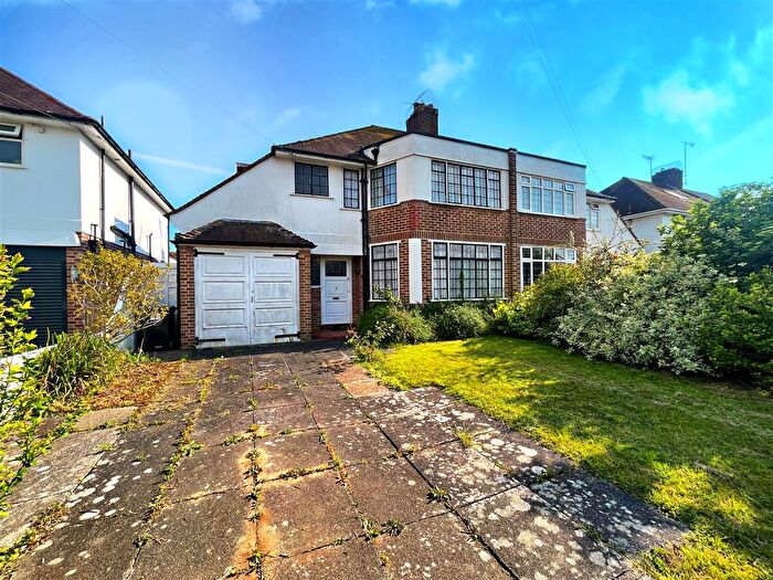 3 Bedroom House To Rent In Robson Road, Goring-by-Sea, Worthing, BN12