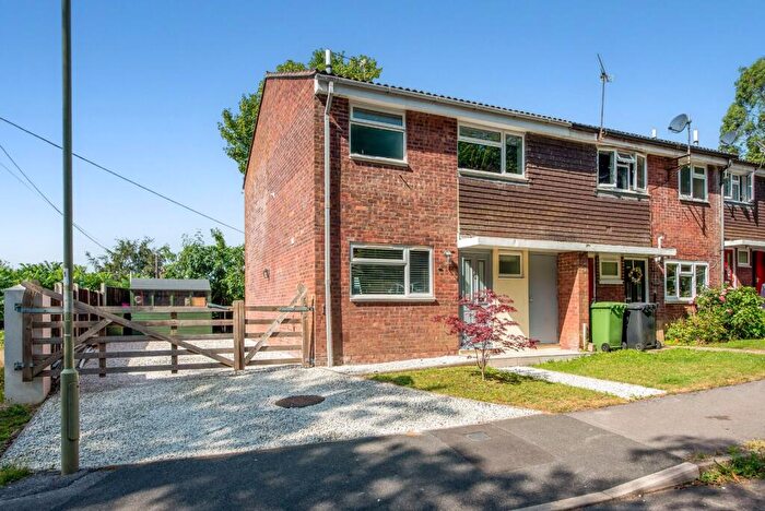 3 Bedroom End Of Terrace House For Sale In Hopeswood, Greatham, Hampshire, GU33