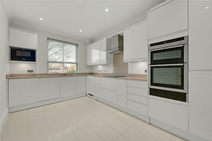 3 Bedroom Terraced House To Rent In Hampton Court Crescent, Graburn Way, East Molesey, Surrey, KT8