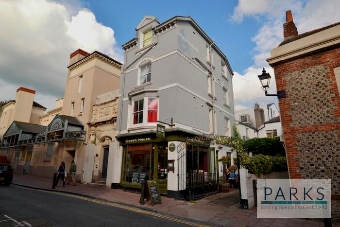 Studio To Rent In Middle Street, Brighton, East Sussex, BN1