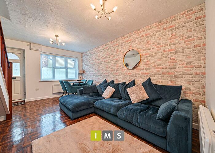 2 Bedroom Terraced House For Sale In Roman Way, Bicester, OX26