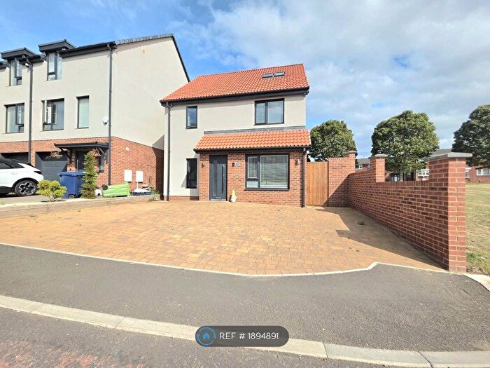 4 Bedroom Detached House To Rent In St Lawrence Place, Sunderland, SR3