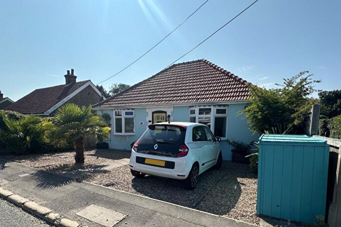 2 Bedroom Detached Bungalow For Sale In Cross Road, Walmer, CT14