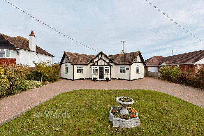 2 Bedroom Detached Bungalow For Sale In Maydowns Road, Chestfield, Whitstable, Kent, CT5