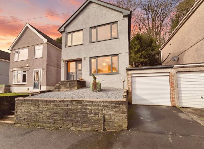 3 Bedroom Detached House For Sale In Trewyddfa Road, Morriston, Swansea, SA6