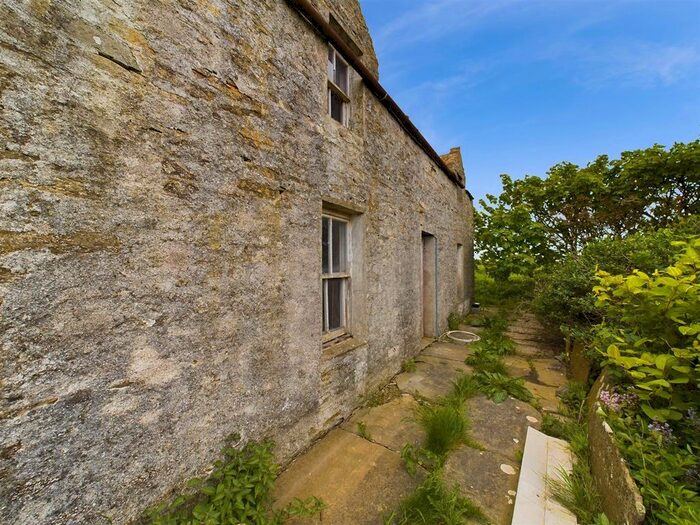 Detached House For Sale In St. Margarets Hope, Orkney, KW17