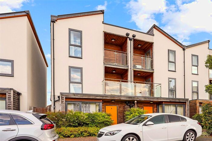 4 Bedroom Semi-Detached House To Rent In Jack Dimmer Close, London, SW16