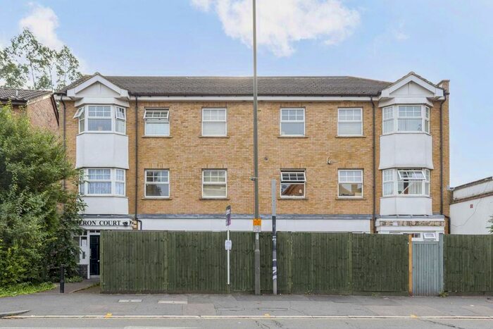 2 Bedroom Flat To Rent In Pepys Road, London SW20