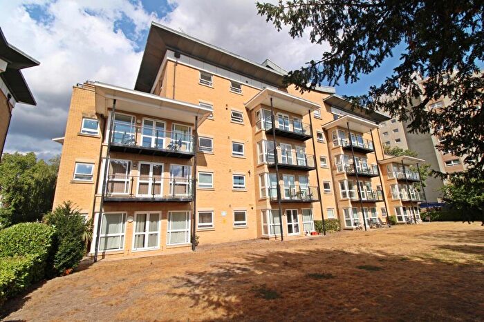 1 Bedroom Flat For Sale In Sparkes Close, Bromley, BR2