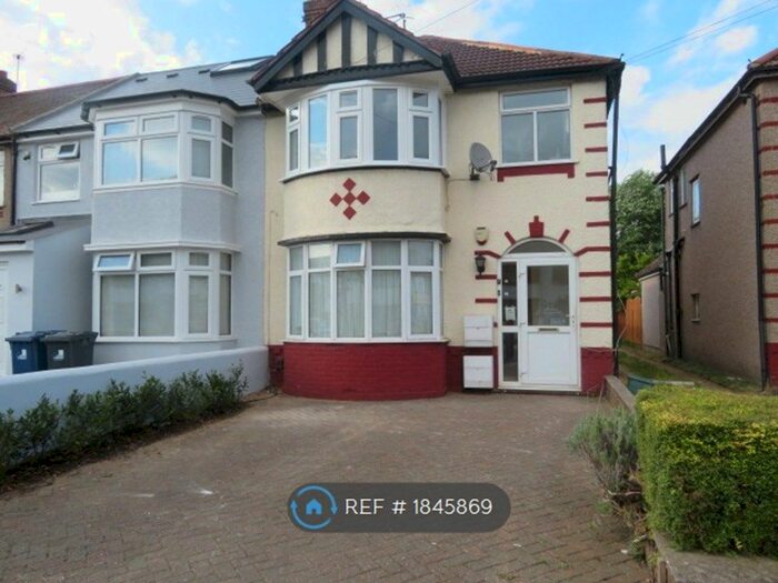 1 Bedroom Flat To Rent In Rydal Crescent, Middx, UB6