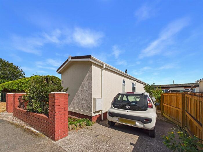 1 Bedroom Park Home For Sale In Eastern Green Park Two, Eastern Green, Penzance, TR18