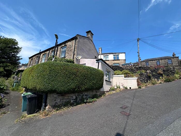 2 Bedroom Cottage For Sale In Scarhouse Lane, Golcar, Huddersfield, HD7