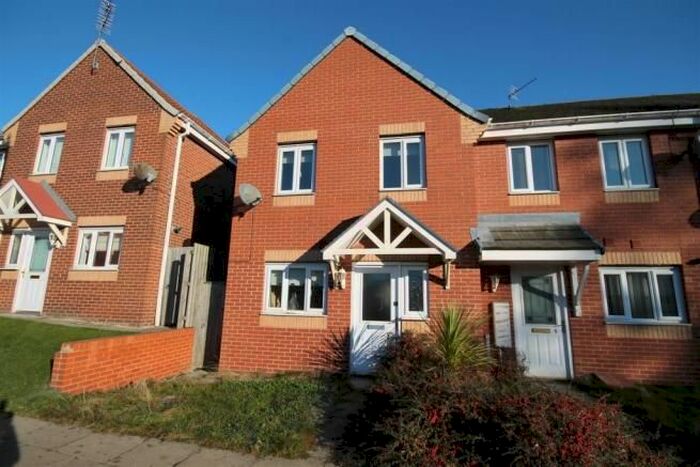 3 Bedroom Semi-Detached House To Rent In Sandford Close, Wingate, TS28