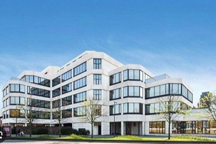 1 Bedroom Flat To Rent In Cornwall House, SL1