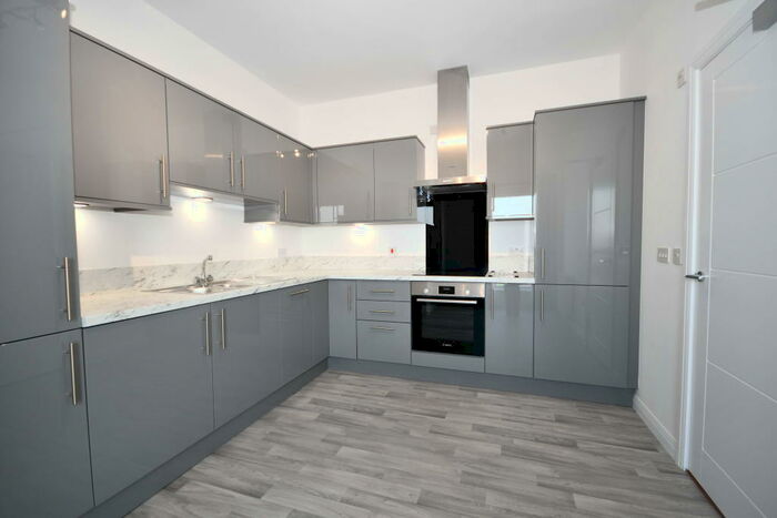 2 Bedroom Flat To Rent In Broomhall Court, Wester Inshes, Inverness, IV2