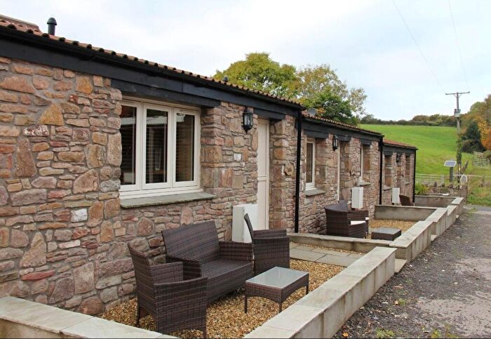 2 Bedroom Cottage To Rent In Racecourse Farm, BS20