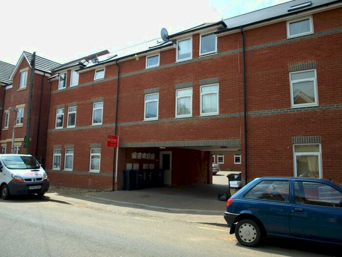 2 Bedroom Flat To Rent In Wellington Street, Kettering, NN16