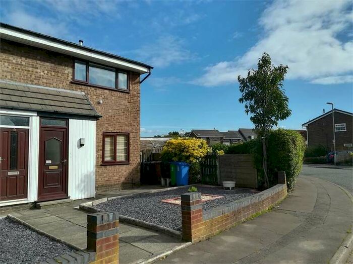 2 Bedroom Flat To Rent In Arden Avenue, Alkrington, Middleton, Manchester, Lancashire, M24