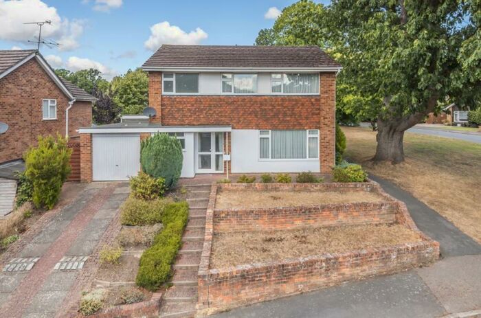 4 Bedroom Detached House To Rent In Melville Avenue, Frimley, Camberley, Surrey, GU16