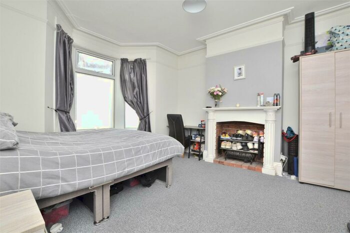 6 Bedroom Semi-Detached House To Rent In Lansdown Road, Gloucester, GL1