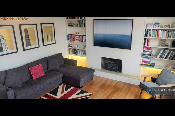 1 Bedroom Flat To Rent In Steeles Road, London, NW3