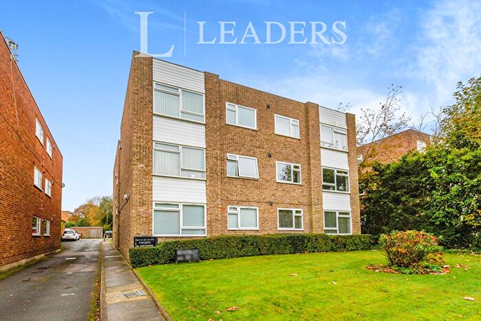 2 Bedroom Flat To Rent In The Park, Sidcup, DA14