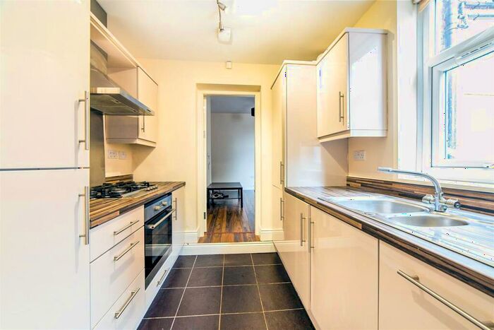 2 Bedroom Flat To Rent In Addycombe Terrace, Newcastle Upon Tyne, NE6