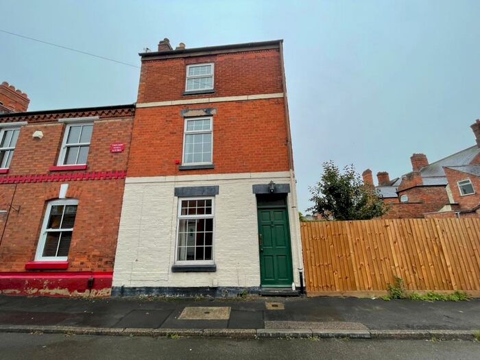 3 Bedroom Semi-Detached House To Rent In George Street, Melton Mowbray, LE13