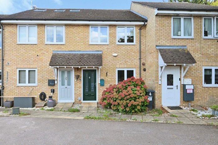 3 Bedroom Terraced House For Sale In Willetts Mews, Hoddesdon, EN11