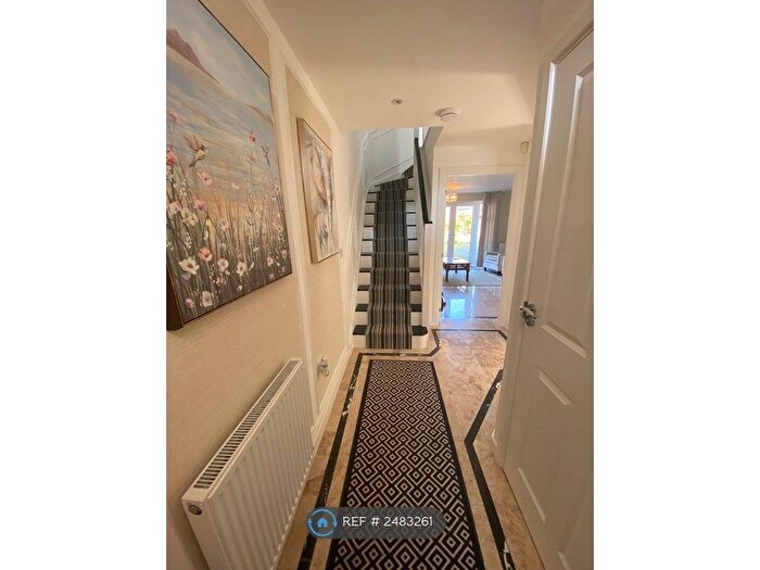 3 Bedroom Semi-Detached House To Rent In Giles Drive, Ebbsfleet Valley, Swanscombe, DA10