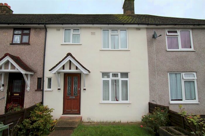 3 Bedroom Terraced House To Rent In Rochester Way, London, SE9