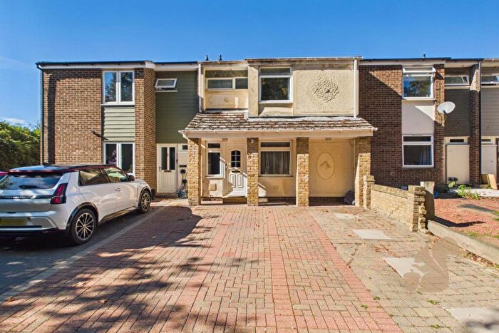 3 Bedroom Terraced House For Sale In Church Road, Chelmsford, CM3