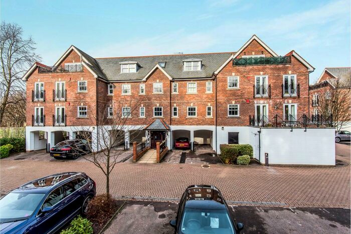 2 Bedroom Apartment To Rent In Albury House, Guildford, GU1