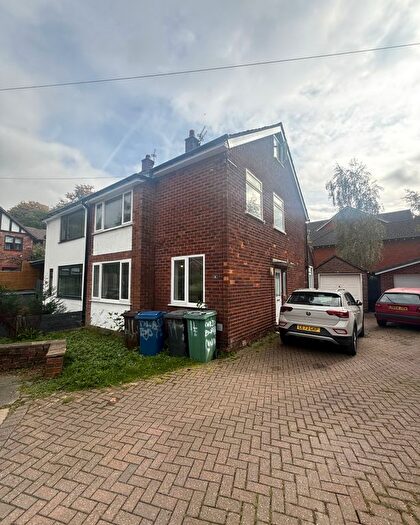 3 Bedroom Semi Detached House To Rent In Whelan Avenue, Bury, BL9