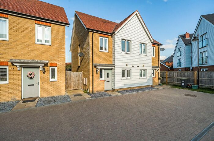 2 Bedroom Semi-Detached House For Sale In Brooks Drive, Ryarsh, West Malling, ME19